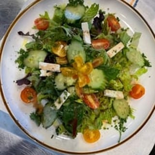 Salad Fasl (Seasonal Salad)