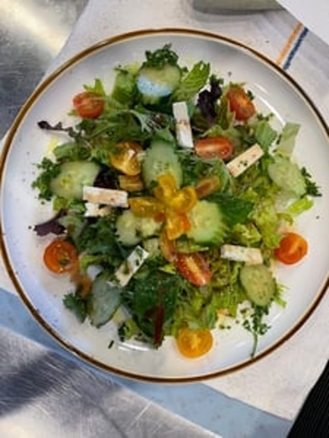 Salad Fasl (Seasonal Salad).
